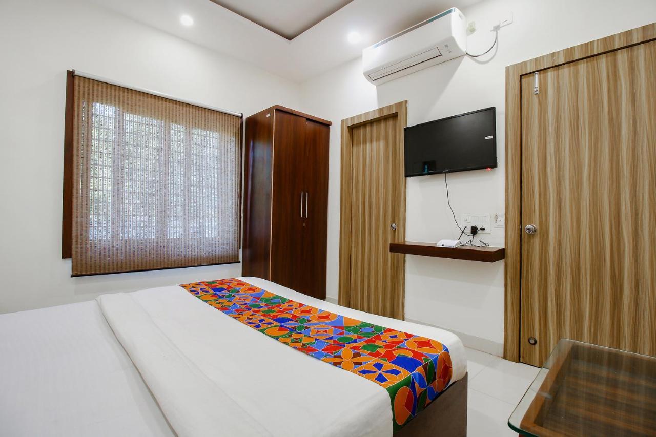 Fabexpress Yuvan Gouharganj Exterior foto